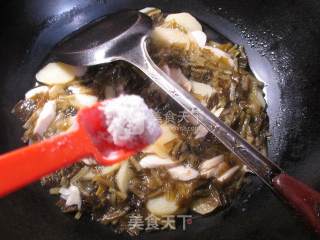 雪菜鞭笋煮土豆的做法步骤：8