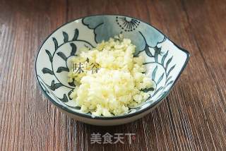蒜蓉粉丝蒸扇贝的做法步骤：5