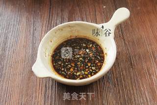 蒜蓉粉丝蒸扇贝的做法步骤：7