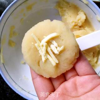 黄金土豆芝士虾球的做法步骤：8