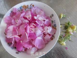 玫瑰鲜花蛋糕的做法步骤：1