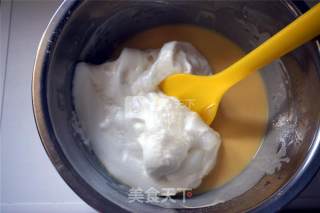 果酱黑巧半糖酸奶蛋糕卷的做法步骤：6