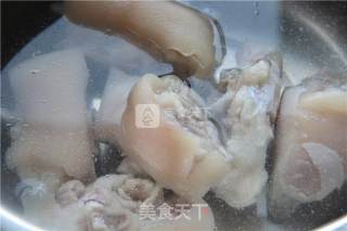 美丽相约—红烧猪蹄的做法步骤：3