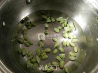 毛豆炒西瓜皮的做法步骤：6