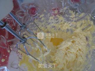 黑加仑杏仁派的做法步骤：2