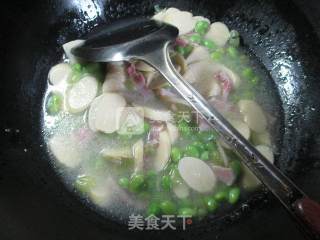 咸肉毛豆煮鞭笋的做法步骤：8