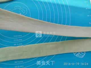 奶香大花卷的做法步骤：7