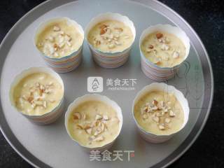 柠檬杏仁纸杯蛋糕的做法步骤：9