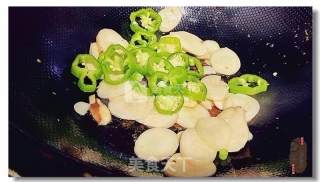 过油滑肉菇的做法步骤：7