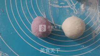 花样馒头之——棒棒糖紫薯馒头的做法步骤：3