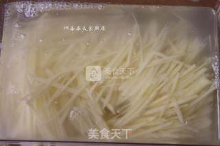 炝炒土豆丝的做法步骤：3