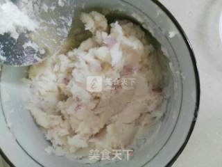 紫薯山药芒果茶巾绞的做法步骤：3