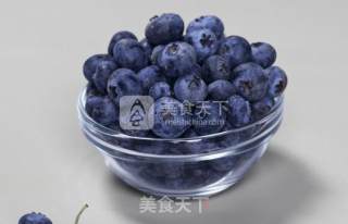 蓝莓酸奶冰沙的做法步骤：1