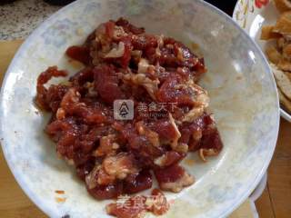 辣椒炒肉的做法步骤：1