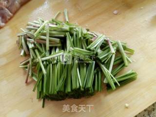 油豆腐烧腊肉的做法步骤：3