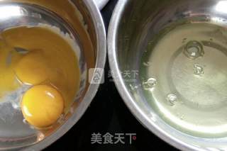 4寸戚风蛋糕的做法步骤：2