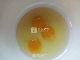 【jasmin趣味烘焙】鲜虾鱼板面吐司盏的做法步骤：3