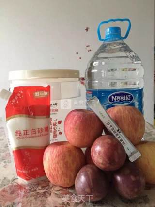 苹果百香果鲜酿酵素的做法步骤：1