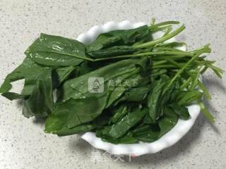 菠菜饼干圈（非常适合小宝宝的磨牙饼干）的做法步骤：1
