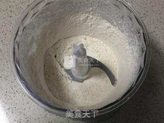 菠菜饼干圈（非常适合小宝宝的磨牙饼干）的做法步骤：6