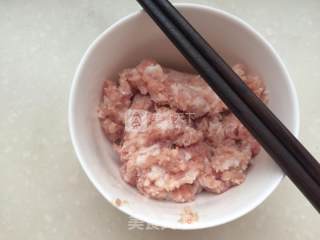 酸豆角炒肉末的做法步骤：2