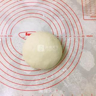 花形豆沙包的做法步骤：2
