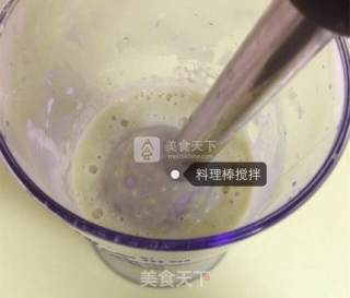 婴儿宝宝辅食——牛油果香蕉奶昔的做法步骤：4