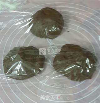 芝麻核桃软欧包的做法步骤：4