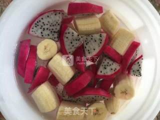 白心火龙果香蕉鲜酿酵素的做法步骤：4