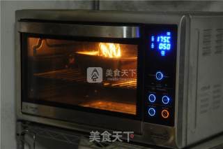 绵软花朵磅蛋糕的做法步骤：8