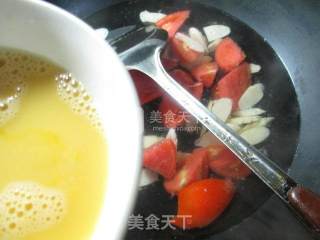 鸡蛋番茄鞭笋汤的做法步骤：8