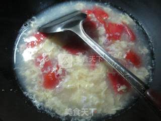 鸡蛋番茄鞭笋汤的做法步骤：10