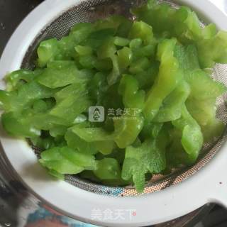 凉拌苦瓜的做法步骤：6