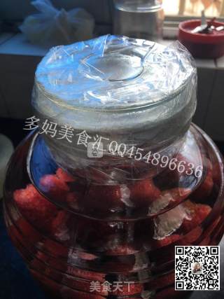 【多妈美食汇】夏季解暑小秘方--杨梅酒的做法步骤：2