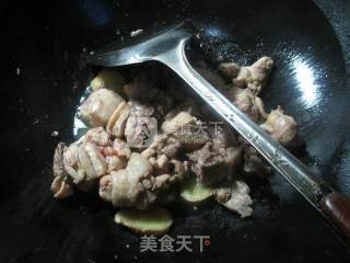 梅豆烧鸡块的做法步骤：3
