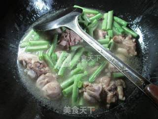 梅豆烧鸡块的做法步骤：6