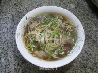 排骨汤面的做法步骤：9