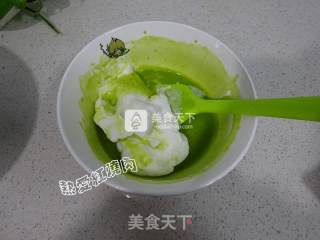 菠菜山药泥蛋糕卷的做法步骤：12