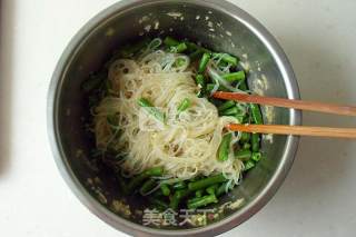 蒜泥粉丝拌豇豆的做法步骤：7