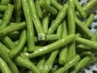 肉末焖茄子豆角的做法步骤：3