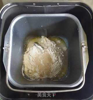 花边披萨的做法步骤：2