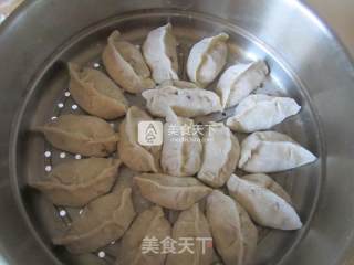 牛肉蒸饺的做法步骤：14