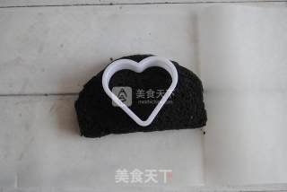 橄榄油煎竹炭土司片的做法步骤：7