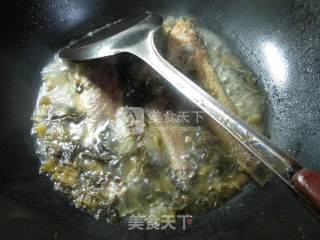 酸菜煮小黄鱼的做法步骤：6