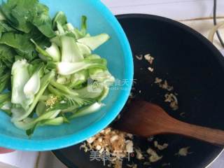 白玉菇炒青菜的做法步骤：7