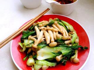 白玉菇炒青菜的做法步骤：12