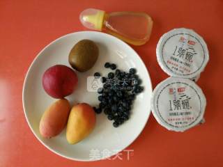 夏日的清凉——酸奶水果薄脆冻的做法步骤：1