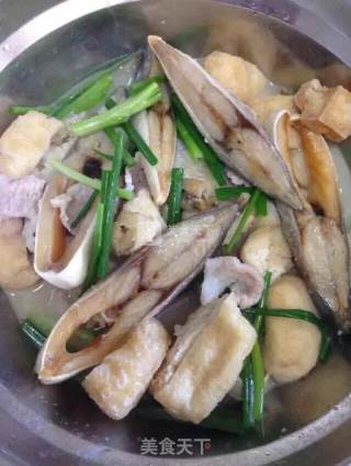 金鲳煮五花肉的做法步骤：4