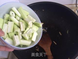 丝瓜皮蛋豆腐汤的做法步骤：6