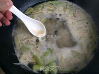 丝瓜皮蛋豆腐汤的做法步骤：9